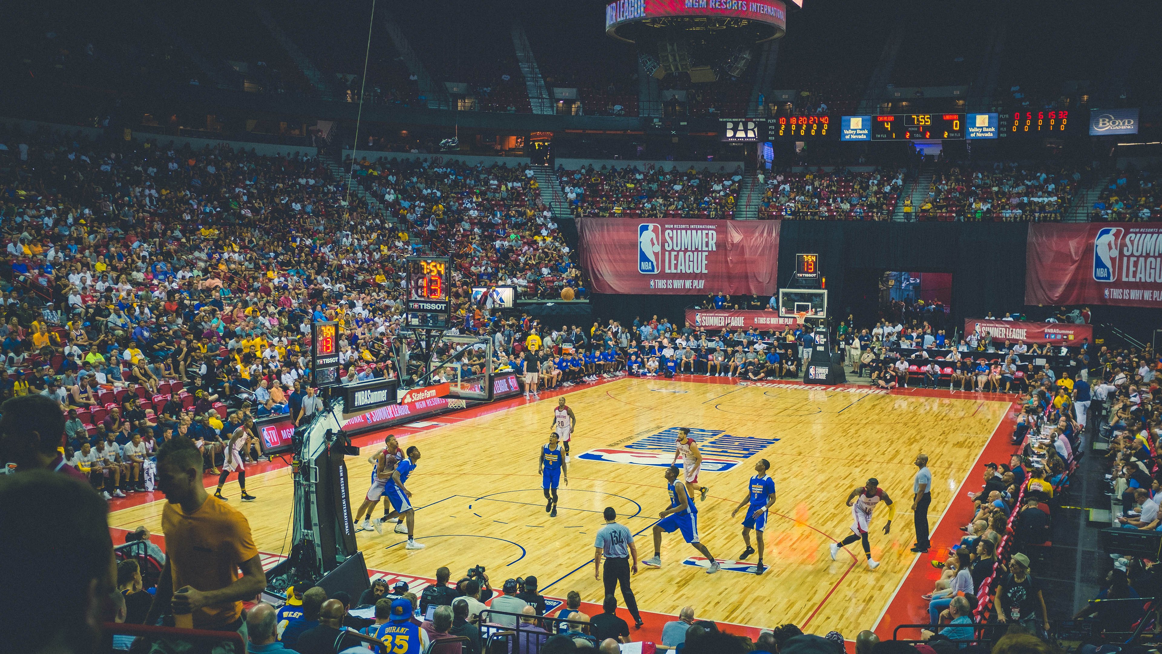 勇士队继续追逐荣耀,目标三冠王,勇士队4年3冠王朝