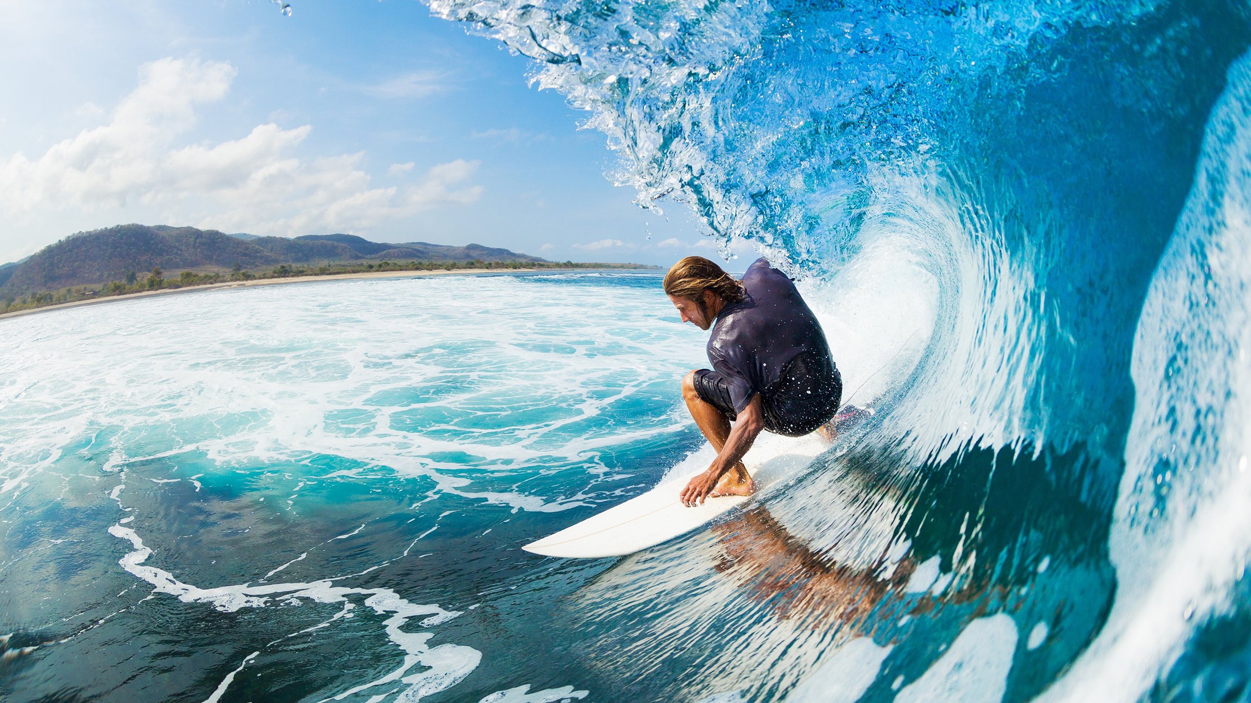 VAR回放导致赛场讨论热度飙升,有var的联赛